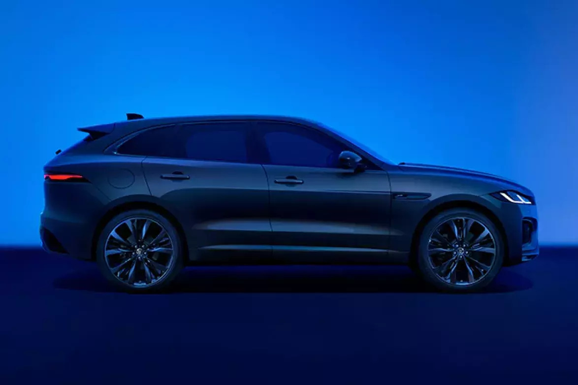 JAGUAR F-PACE